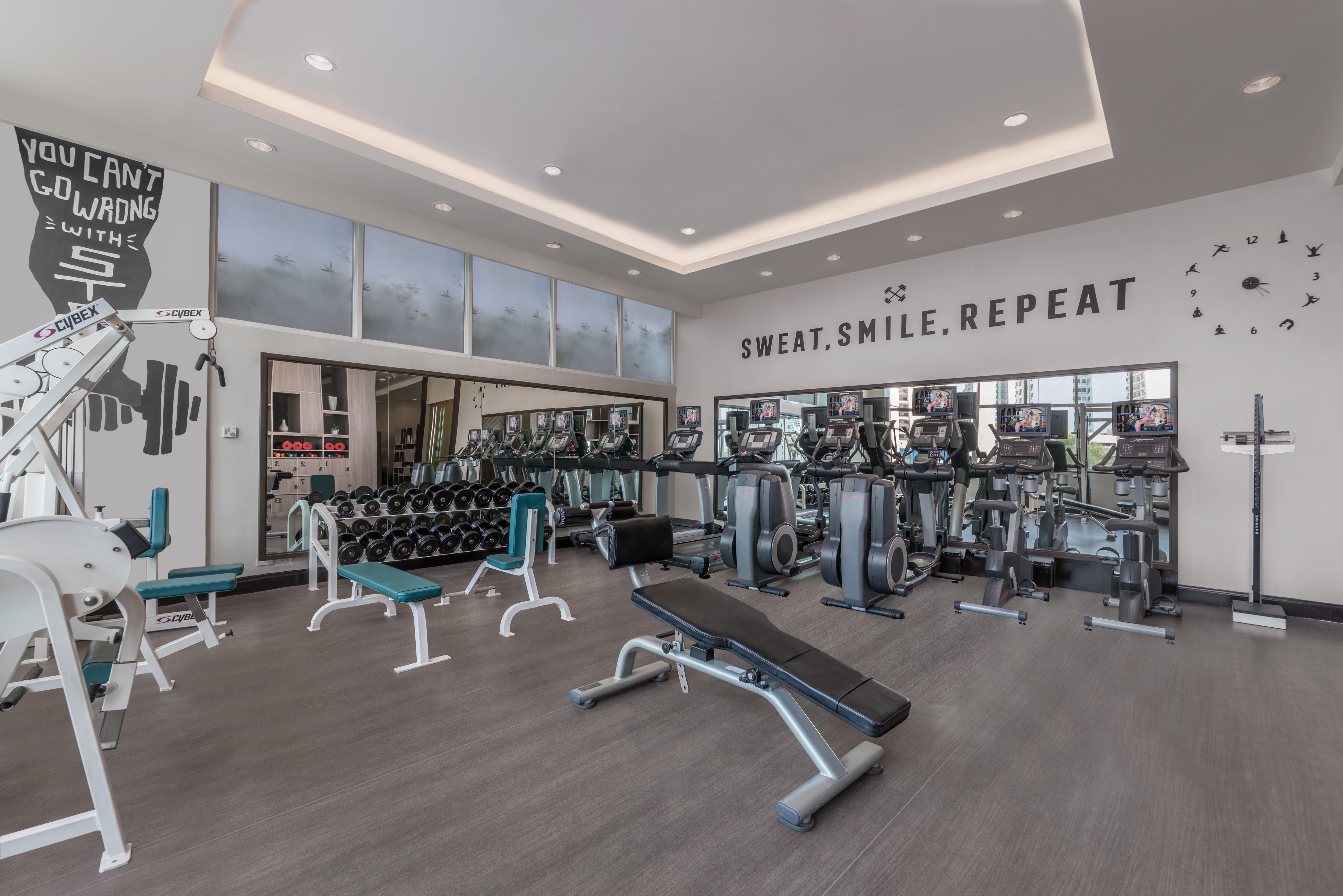Somerset Millennium Makati Макати Экстерьер фото